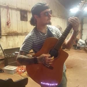 Meet your Posher, Devin